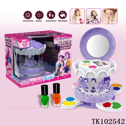 <img src='photo/2025/TK102542.jpg'width='400' height='300'>